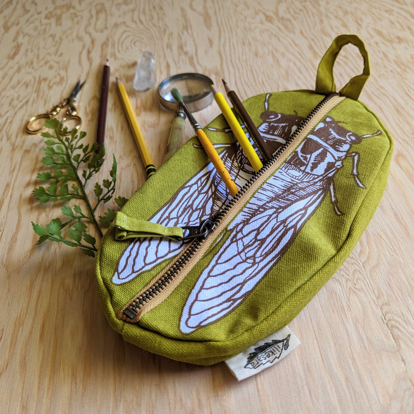 Zippered pouch | cicada