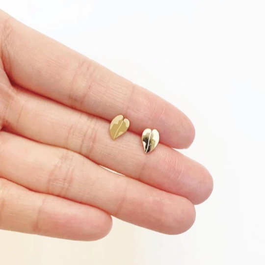 White Knight Ph. Plant Studs | Hypoallergenic