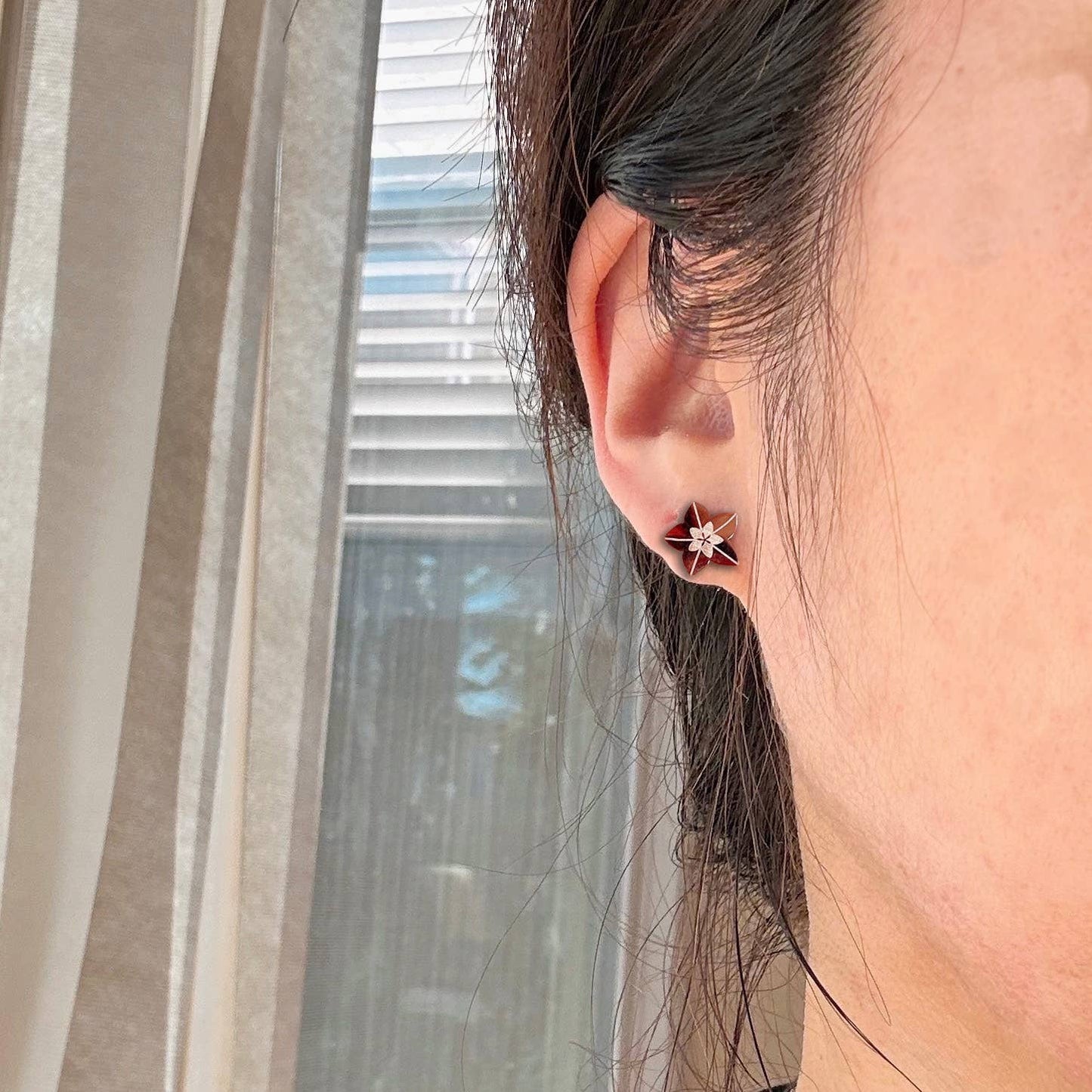 Hoya Blooms | Earrings studs