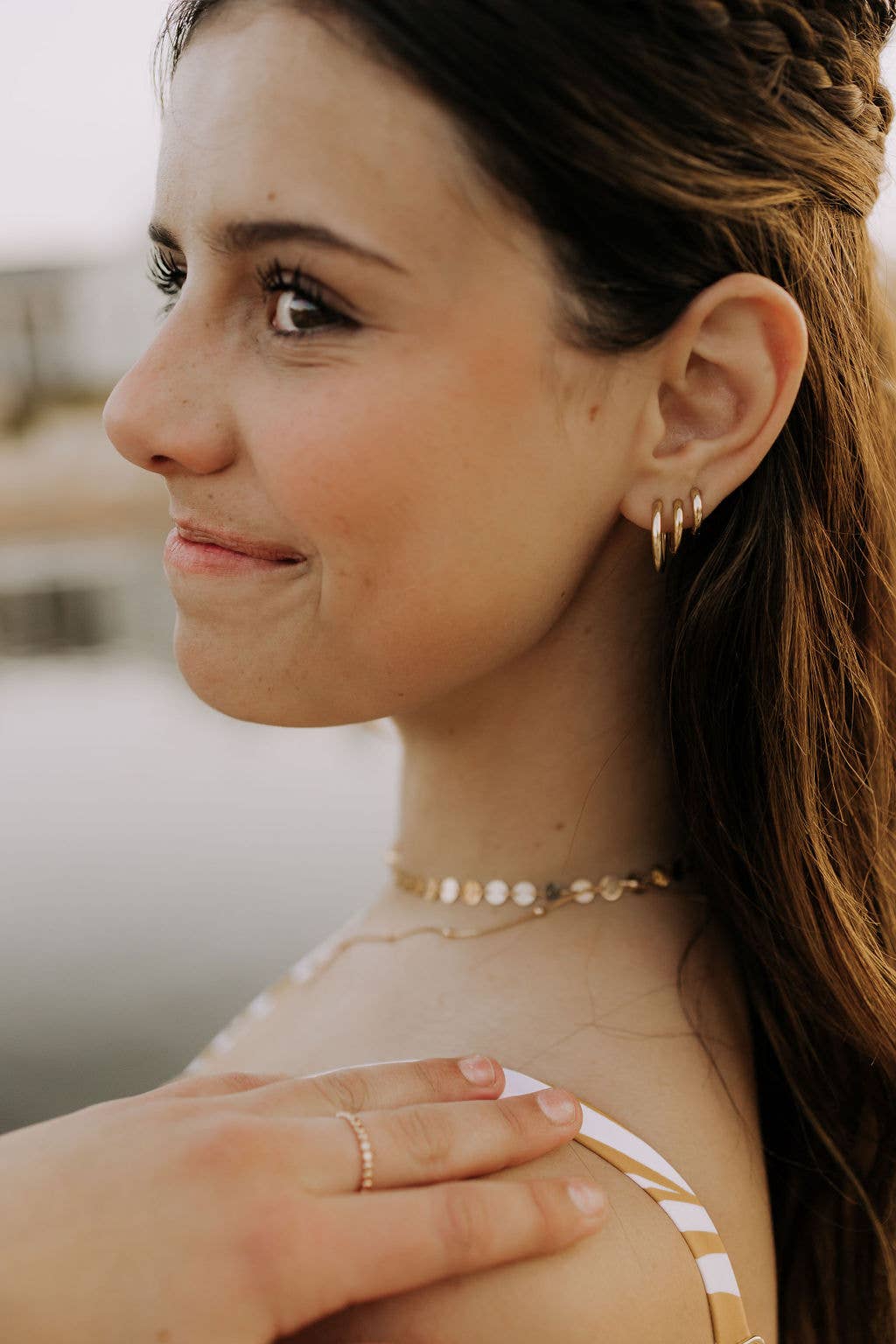 Olivia Essential Hoops