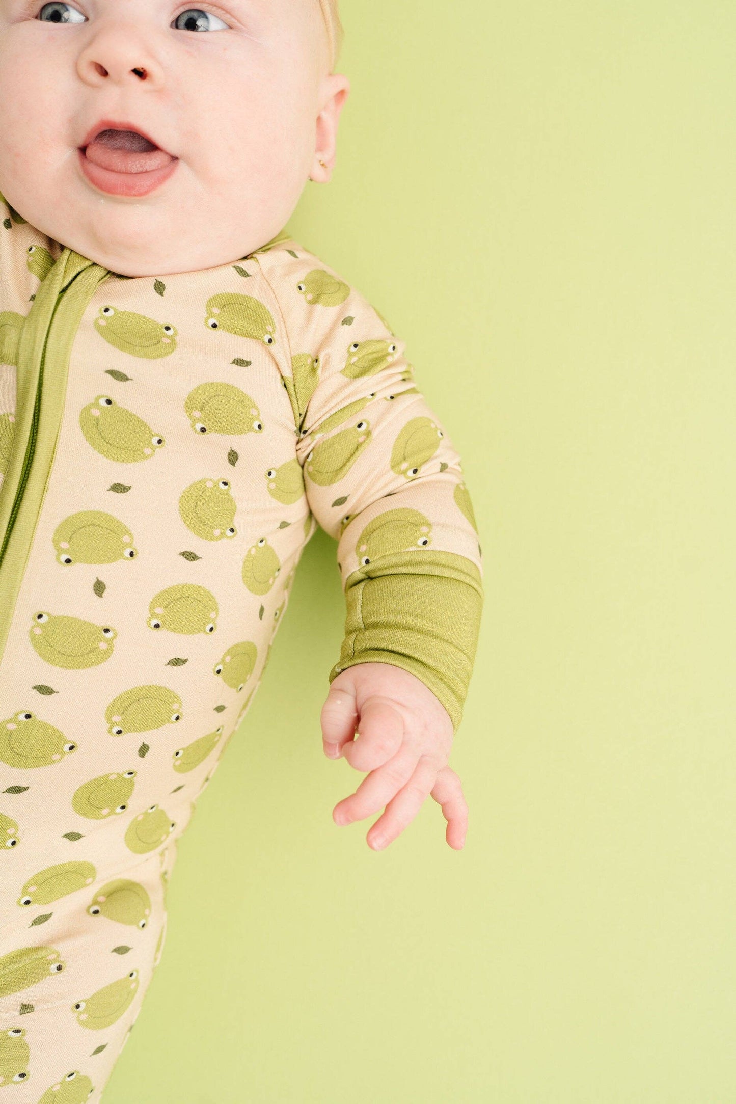 Froggy Friends Bamboo Sleeper