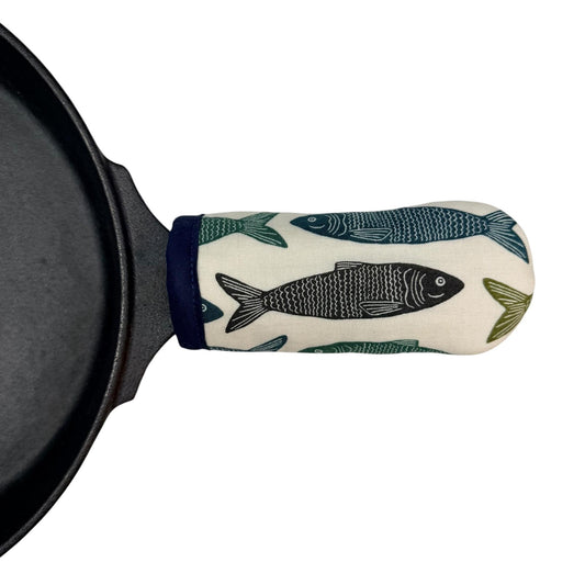 River Trout Cast Iron Handle Mitt