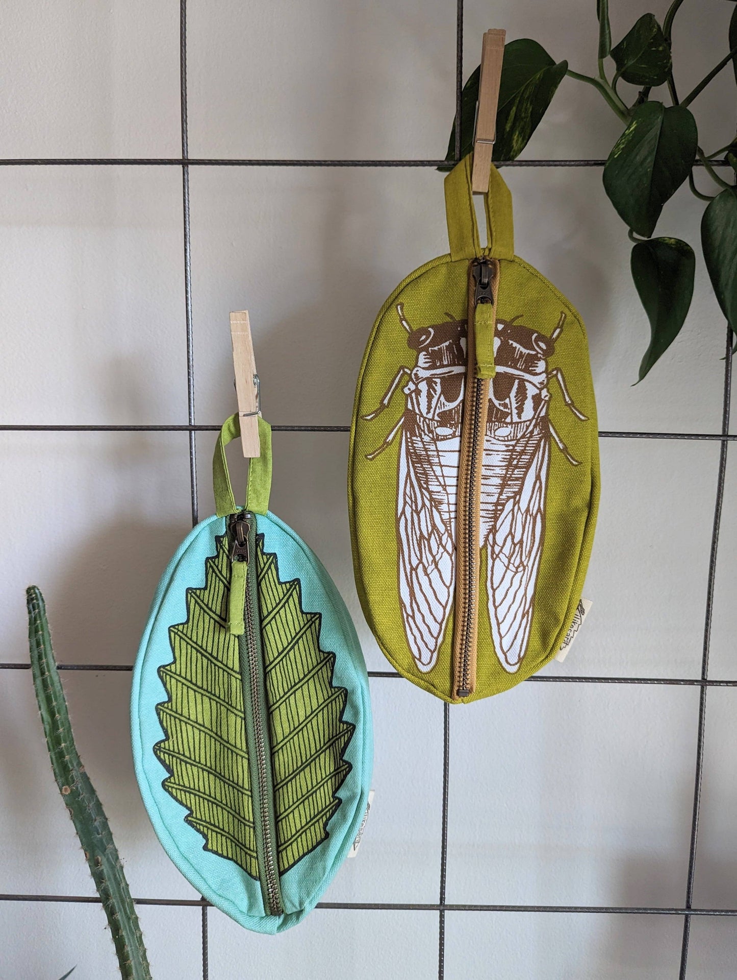 Zippered pouch | leaf