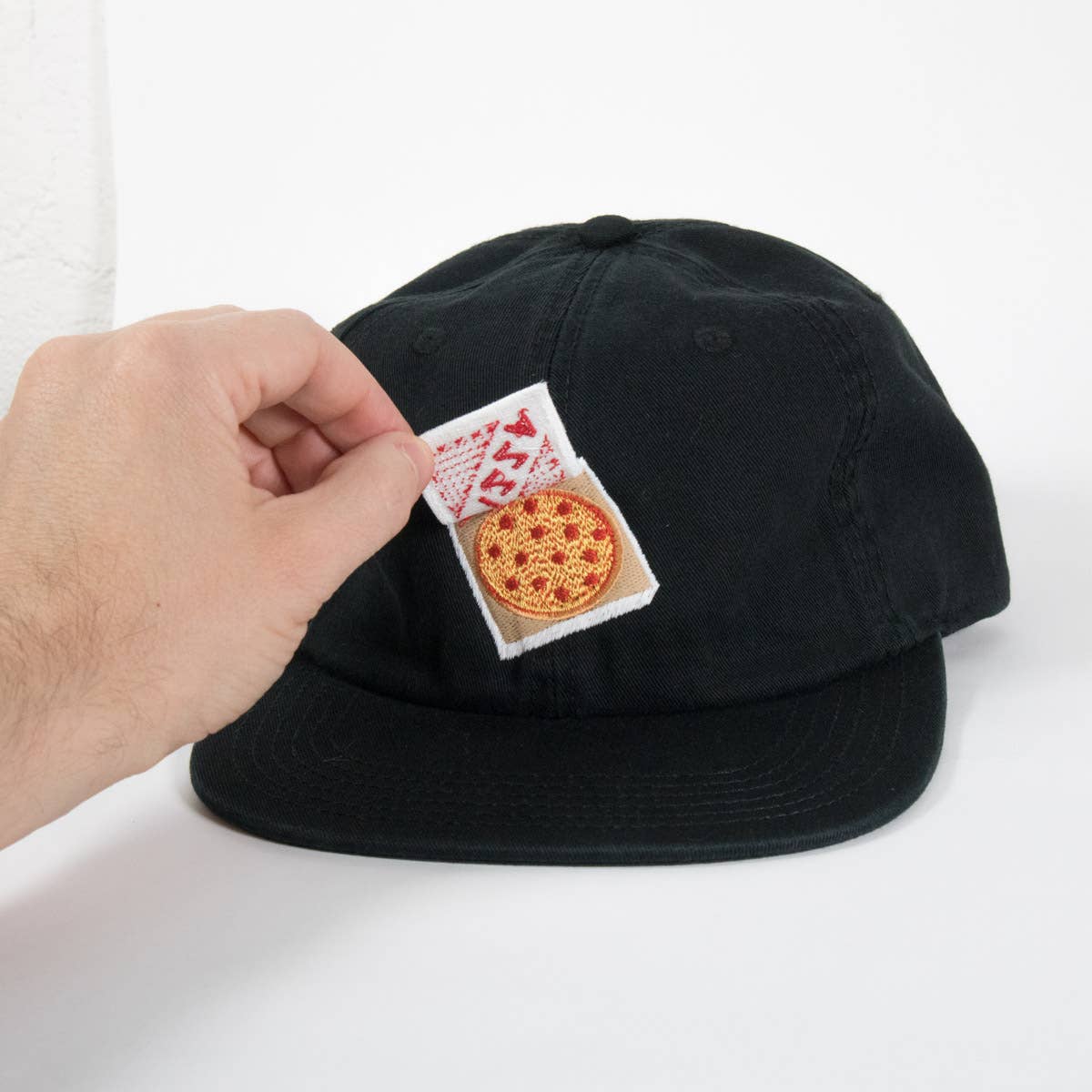 The whole pizza hat - Black