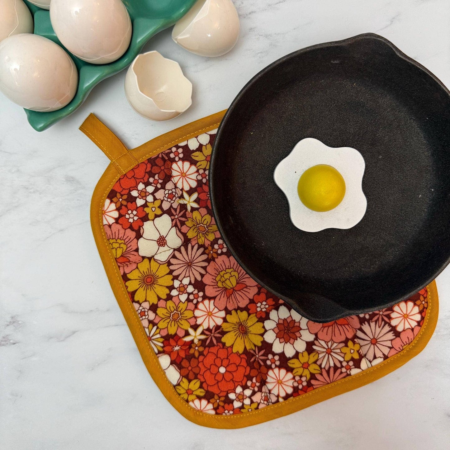 Sunburst Blooms Pot Holder