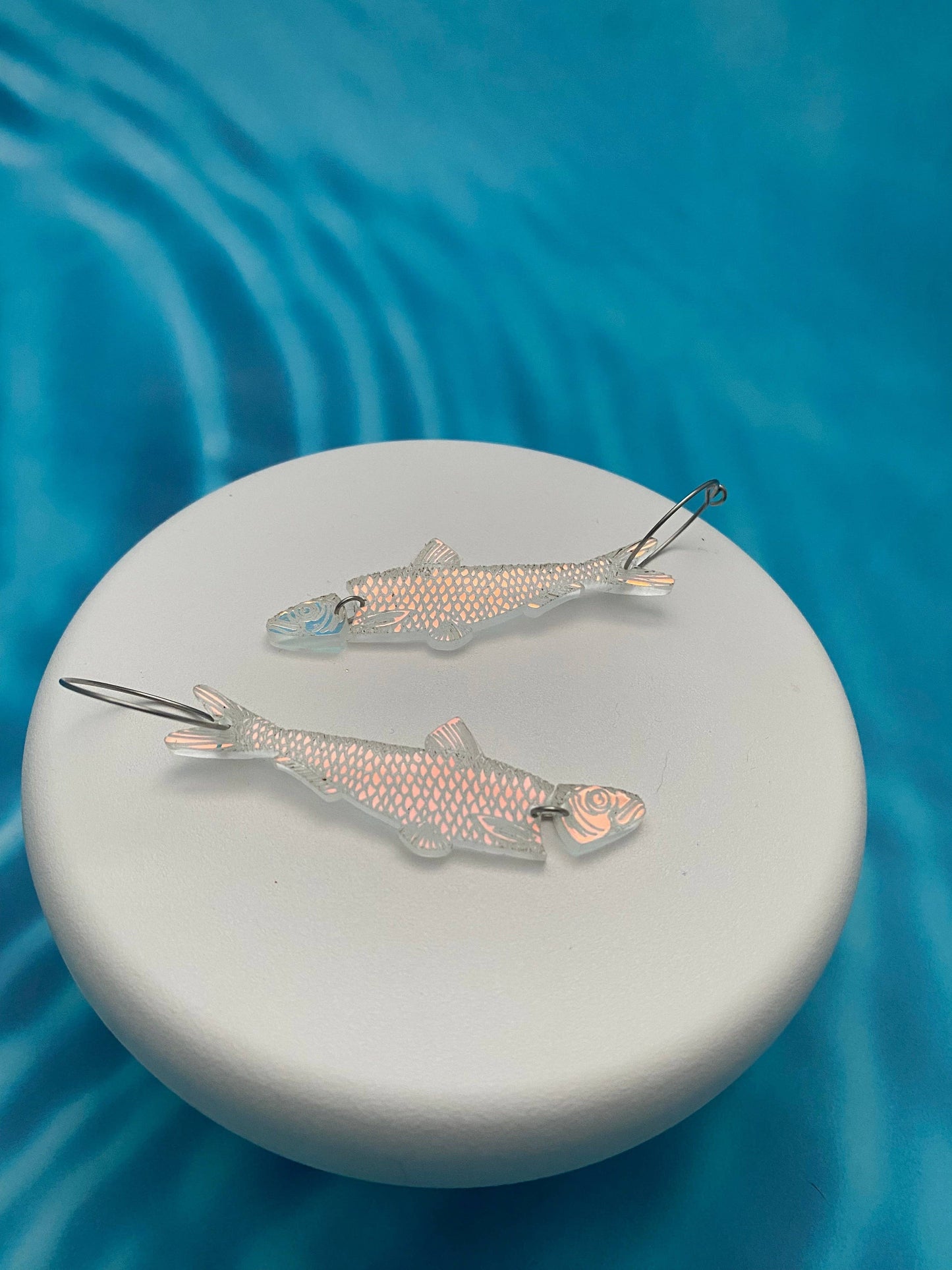 Sardine iridescent earrings